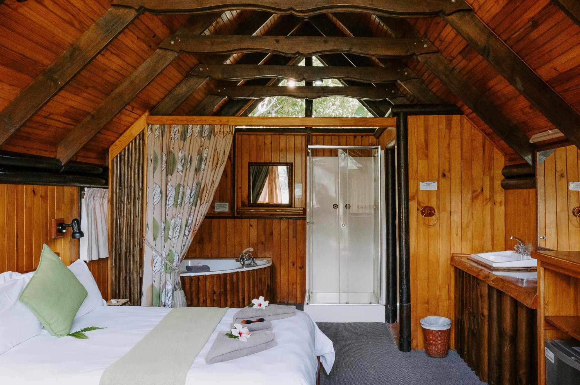 Tsitsikamma Lodge&Spa Stormsrivier Exteriör bild